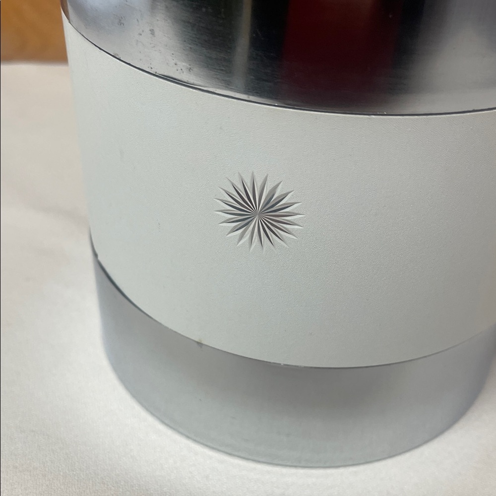 Mid Century Modern, Vintage Silver and White Ice Bucket - Picture 4 of 16